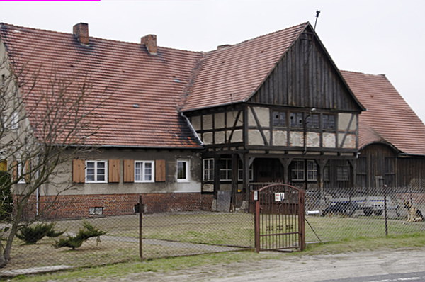 Dom podcieniowy w Łęgnowi